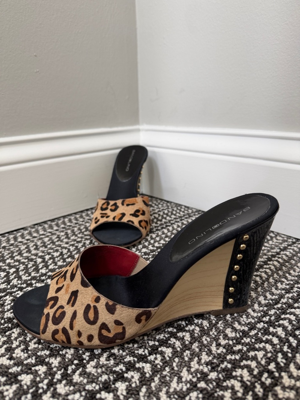 Bandolino Leopard Print Open-Toe Mules - Black & Tan